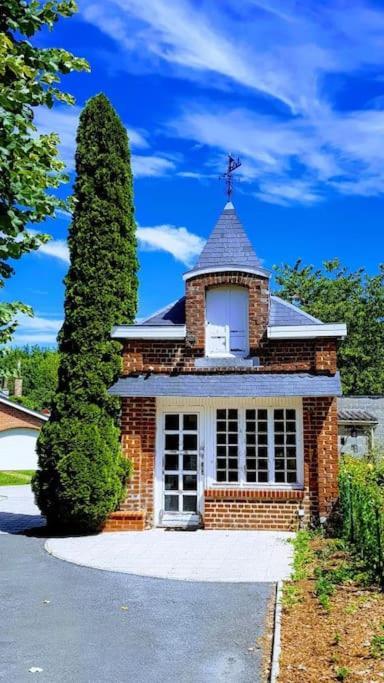 Studio En Rez De Jardin Avec Terrasse Privee - Le Petit Chateau Avesnois - Tv - Wifi - Logement Complet Avesnes-sur-Helpe Экстерьер фото